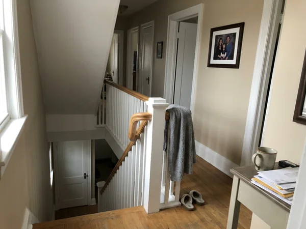 Replaced landing newel with a gooseneck handrail